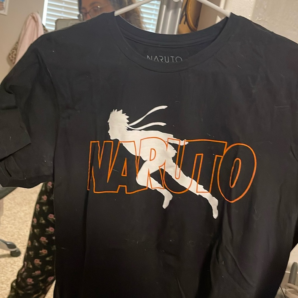 Hot topic Naruto shirt size medium